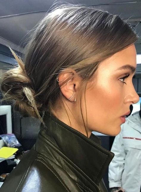 Makeup Tip, Josephine Skriver, Low Bun, Hair Envy, Grunge Hair, Elegant Hairstyles, Celebrity Hairstyles, Hair Dos, Hair Day