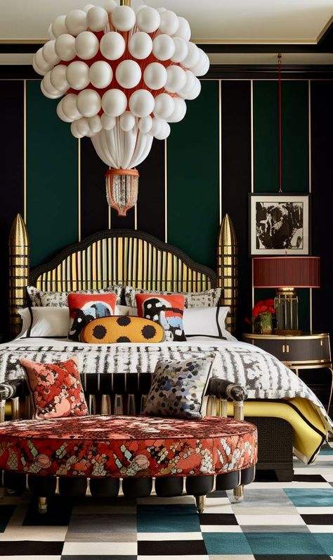 Eccentric Bedroom Decor, Funky Bedroom Design, Maximalist Bedroom Aesthetic, Funky Bedroom Decor, Vintage Maximalist Decor, Estilo Kitsch, Funky Bedroom, Bold Bedroom, Maximalist Interior