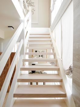 Pool Guest House, Malibu Homes, White Staircase, Wooden Staircase, Open Stairs, White Stairs, Staircase Makeover, Open Staircase, Floating Stairs