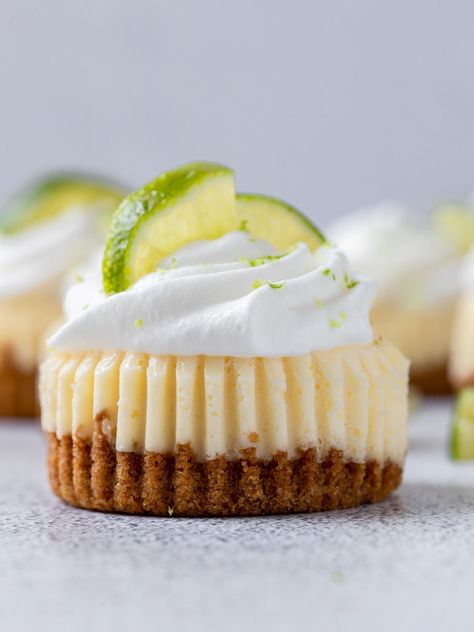 Mini Key Lime Cheesecake – Cookin' with Mima Healthy Key Lime, Key Lime Cheesecake Recipe, Key Lime Cheesecake, Lime Cheesecake, Classic Cheesecake, Lemon Slices, Mini Cheesecakes, Graham Cracker Crumbs, Key Lime