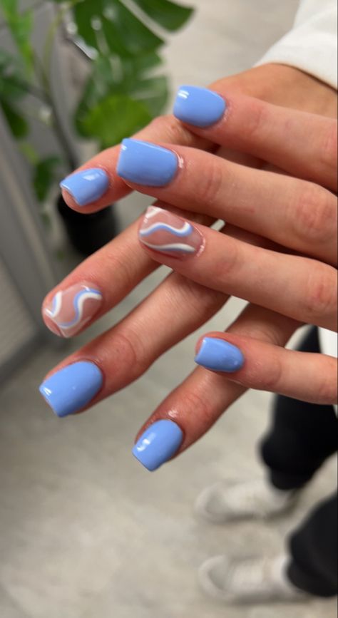 Light Blue And White Nails Design, Sqoavle Nails, Swirly Acrylic Nails, Swirly Nails, Cute Easy Nail Designs, Line Nail Designs, Cruise Nails, Florida Nails, Blue And White Nails