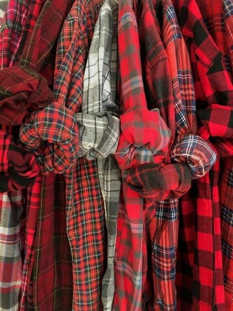 Red Flannel Outfit, Bride Flannel, Flannel Aesthetic, Lumberjack Style, Lined Flannel Shirt, Flannel Men, Vintage Bandana, Fall Flannel, Flannel Outfits