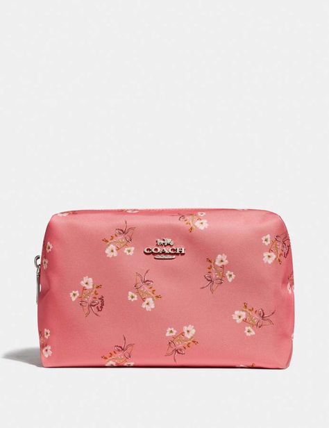 Coach Large Boxy Cosmetic Case With Floral Bow Print Preppy Jewelry, Bow Print, Shoe Bags, Coin Bag, Makeup Bags, Coach Leather, Leather Pulls, Athletic Outfits, Cute Bags