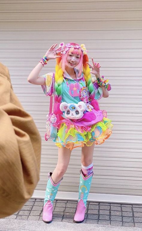 Dark Decora Fashion Outfits, Dark Decora Fashion, Hyperpop Aesthetic Outfit, Dark Decora Kei, Decora Aesthetic Outfits, Hyperpop Outfit, Rainbowcore Outfit, Jfashion Decora, Decora Kei Outfits