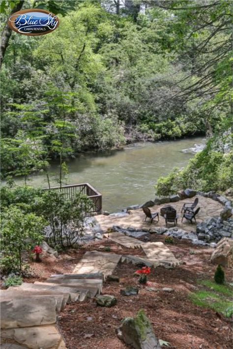 River Houses, Cabin On The River, River Cabin Ideas, House By The River, Cabin On River, Cabin By The River, River Side House, Riverside Cottage, Lake Landscaping