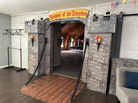 VBS Royal Court Theme Sunday School, Stage Castle Set Design, Castle Doorway Decoration, Castle Theme Decorations Medieval Party, Castle Theme Vbs, Medieval Vbs Decorations, Vbs Castle Theme Decorating Ideas, Castle Vbs Decorations, Kingdom Decorations