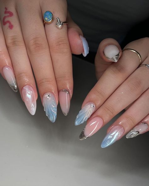 40 Best 2023 Nail Design Trends to Inspire You Siren Inspired Nails, Wet Nails Design, Ocean Themed Nails Acrylic, Mermaid Style Nails, Water Sign Nails, Mermaid Outfit Casual, Nail Mermaid Design, Manta Ray Nails, Mermaid French Tip Nails