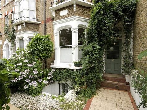 White Front Door Exterior, Victorian Terrace Garden, Victorian Entrance, Small Front Garden Ideas, Victorian Front Garden, Front Door Exterior, Front Garden Ideas, Garden Well, Basement Flat