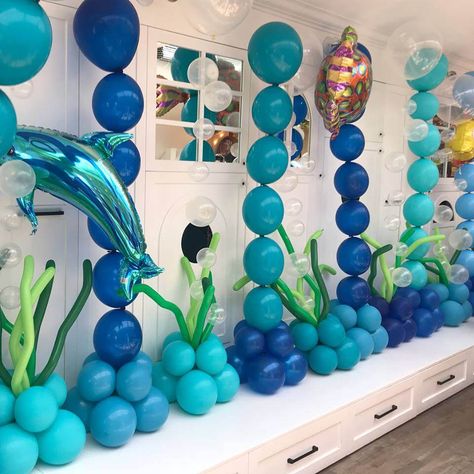 Aloha!! Luau Bday Party Luca Table Decorations, Seaweed Balloons, Under The Sea Decorations, Sea Party Ideas, Ocean Birthday Party, Shark Themed Birthday Party, Mermaid Birthday Party Decorations, Ocean Theme Party, Ocean Birthday