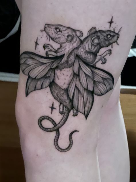 2 Headed Rat Tattoo, Double Head Tattoo, Rat With Wings Tattoo, Double Headed Animal Tattoo, Spooky Nature Tattoo, 2 Headed Animals Tattoo, Two Headed Rat Tattoo, Two Headed Rat, Rat Tattoo Ideas