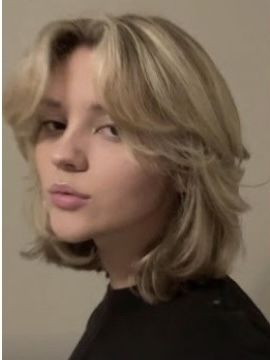 Half Up Half Down Styles, Down Styles, Shortish Hair, Short Hair Tomboy, Short Grunge Hair, Hair Inspiration Short, Haircuts For Wavy Hair, Hair Stylies, Haircuts Straight Hair