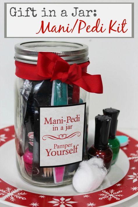 {Gift in a Jar} Mani Pedi Kit - great holiday gift idea! Gift In A Jar, Office Presents, Hamper Ideas, Basket Gifts, Homemade Holiday Gifts, College Ideas, Gift Jar, Christmas Hacks, Board Member