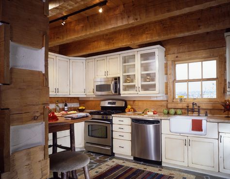 log cabin kitchen Log Cabin Kitchen Ideas, Small Cabin Kitchens, Log Cabin Kitchens, Natural Wood Kitchen Cabinets, Log Cabin Kitchen, Log Home Kitchen, Awesome Kitchens, Log Home Interior, Log Home Kitchens