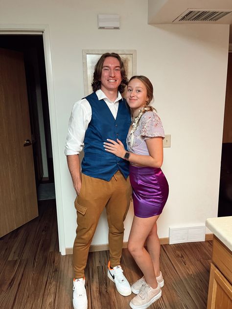 Eugene And Rapunzel Costume, Rapunzel And Eugene Halloween Costume, Flynn Rider And Rapunzel Costume, Rapunzel And Eugene Costume, Rapunzel And Flynn Costume, Repunzel Tangled, Hoco Outfits, Rapunzel Flynn Rider, Flynn Rider And Rapunzel