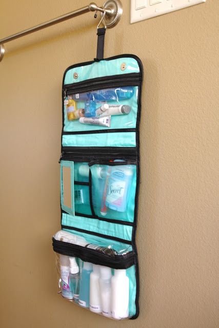 Organized Travel: Toiletry Bags - Simply Organized Simply Organized, Organized Travel, Buat Pita, Trip Planner, Sewing Organization, Travel Toiletries, Toiletry Bag Travel, Travel Organization, Hanging Bag