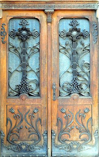 lorilynn15:    Cluj Napoca - Klausenburg , via Arnim Schulz    (via indigodreams) Castle Doors, Istoria Artei, Side Doors, Door Entryway, Cool Doors, Door Gate, Old Doors, Unique Doors, Beautiful Doors