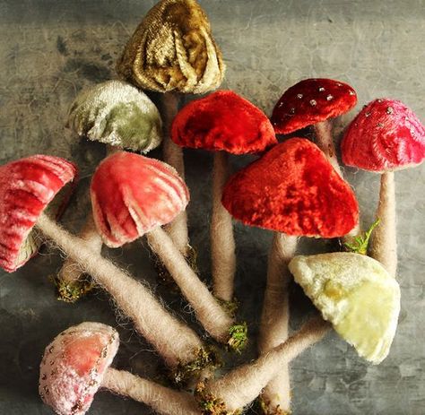 Velvet and Felt Mushrooms.Creating your Fairy Garden can begin by adding mushrooms that you can DIY|fairiehollow.com Mushroom Ornaments, Felt Mushroom, Mushroom Crafts, Needle Felting Projects, Mushroom Art, Soft Sculpture, Felt Art, Felting Projects, Felt Crafts