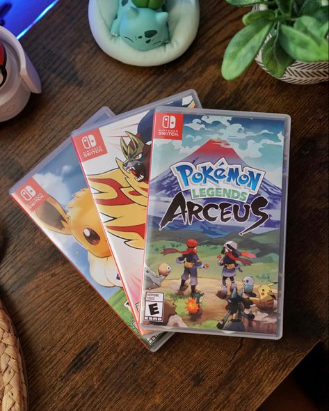 Pokemon Games Nintendo, Pokemon Switch Game, Nintendo Switch Pokemon Game, Nintendo Switch Games Pokemon, Pokemon Games Aesthetic, Nintendo Switch Games Collection, Pokemon Game Aesthetic, Cute Nintendo Switch Games, Pokemon Nintendo Switch