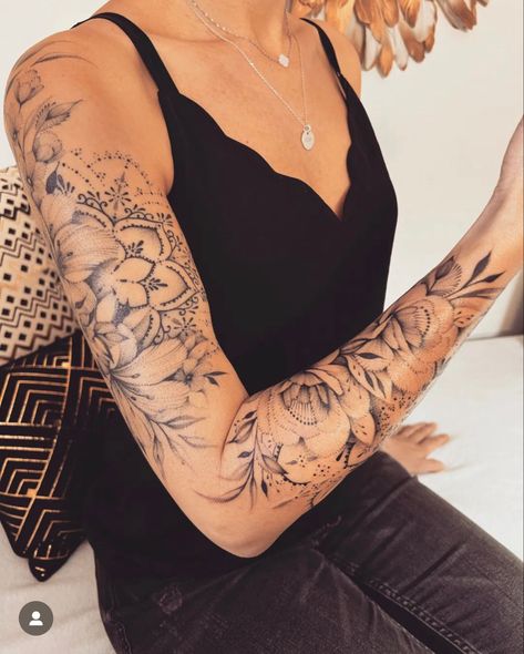 Sleeve Tattoos Shoulder, Half Sleeve Tattoo Upper Arm, Quarter Sleeve Tattoo, Feminine Arm Tattoos, Lace Sleeve Tattoos, Zwilling Tattoo, Tattoos Shoulder, Unique Half Sleeve Tattoos, Dragon Tattoo Ideas