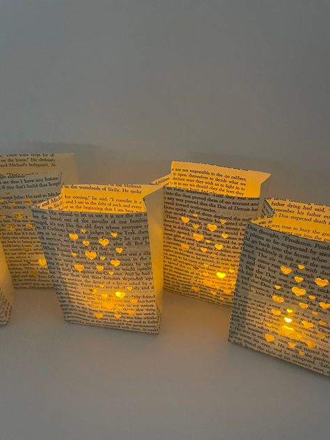 5 Petite Luminary Bags Book Club Party Book Decor Paper - Etsy Canada Book Pages Wedding Decor, Book Launch Party Ideas Decor Simple, Book Themed Sweet 16, Book Club Decorations, Book Club Decor, Book Birthday Party Theme, Book Themed Bridal Shower Ideas, Book Party Decor, Book Themed Party Decorations