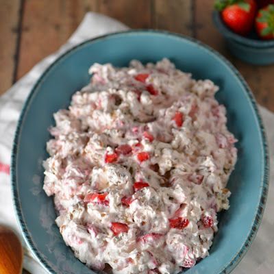 Strawberry Pecan Pretzel Salad @keyingredient #cheese Easy Bbq Side Dishes, Strawberry Pretzel Salad Recipe, Gunny Sack, Strawberry Pretzel Salad, Pretzel Salad, Strawberry Pretzel, Pecan Salad, Jello Desserts, Side Dishes For Bbq