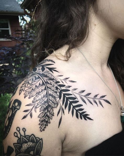 Fern Shoulder Tattoos For Women, Fern Shoulder Cap Tattoo, Ivy Shoulder Tattoo, Botanical Shoulder Cap Tattoo, Plant Chest Tattoo, Fern Shoulder Tattoo, Plant Tattoos For Women, Fern Spiral, Tattoo Fern