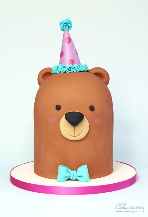 Bear Cake Tutorial, Happy Birthday Torte, Animal Birthday Cakes, Birthday Bear, Teddy Bear Cakes, Bear Cake, Animal Cakes, Cakes Birthday, Baby Birthday Cakes