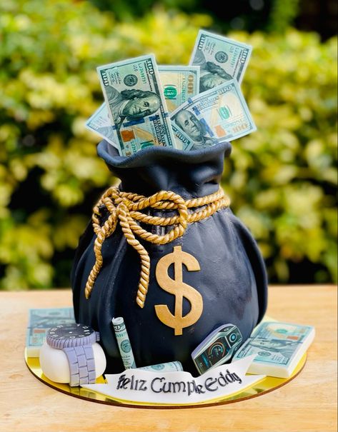 Money Bag Cake Money Bday Cake Ideas, Money Bag Cake Birthday, Birthday Cake For Accountant, Money Theme Party Ideas For Men, Accountant Cake Ideas, Money Birthday Cake For Men, Money Cake Ideas For Men, Money Theme Party Ideas, Money Themed Party