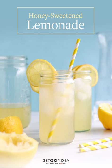 Honey Lemonade is made with 3 simple ingredients and tastes amazing! It's naturally sweet & the perfect summer drink. Organic Lemonade Recipe, Sweet Lemonade Recipe, Homemade Lemonade Recipe, Easy Lemonade Recipe, Healthy Lemonade, Organic Lemonade, Hawthorn Berries, Honey Lemonade, Lime Lemonade