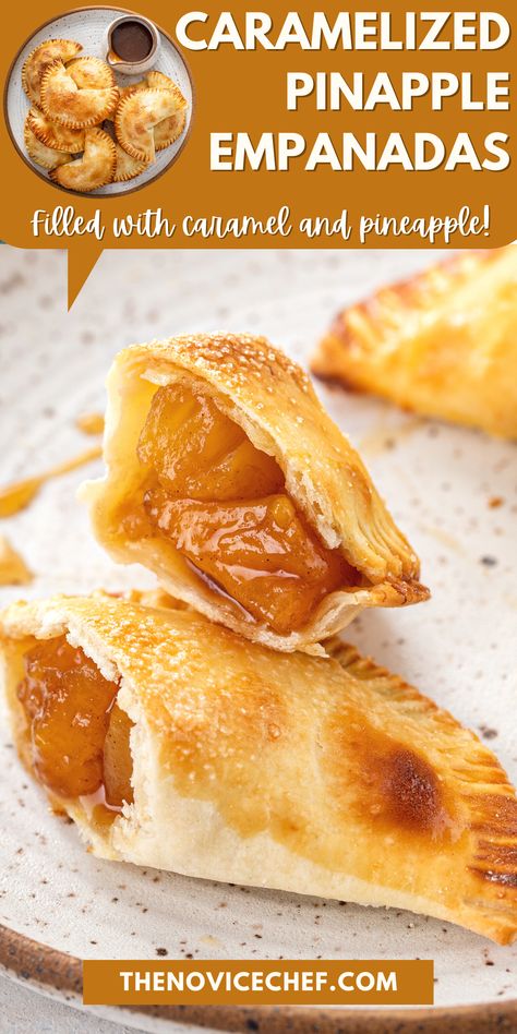 Empanadas Recipe Pineapple, Pineapple Empanadas Mexican, Pineapple Hand Pies, Peach Empanadas Recipes, Pineapple Turnovers Recipe, Empanada Dessert, Pineapple Turnover, Fruit Empanadas Recipe, Fruit Empanadas