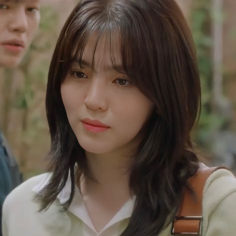 Yoo Nabi Hair, Nevertheless Nabi Haircut, Kdrama Hair, Kdrama Nevertheless, Han Soo Hee, Veils Bridal, Easy Curls, Girl Haircuts, Fringe Hairstyles