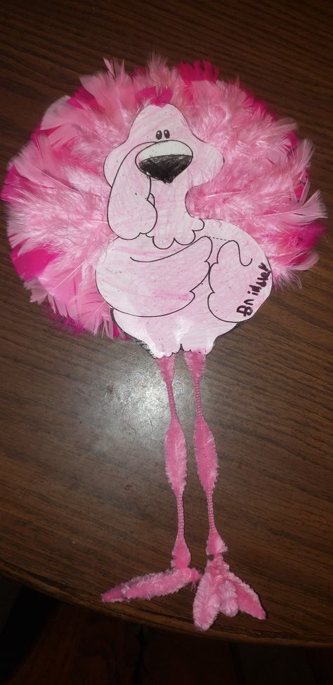 Disguise a Turkey so it doesn't get caught and eaten for Thanksgiving Dinner project/homework Flamingo Turkey Disguise, Disguise A Turkey, Turkey Disguise Project, Turkey Project, Diy Turkey, Thanksgiving Turkey Craft, Turkey Disguise, K Crafts, Turkey Crafts