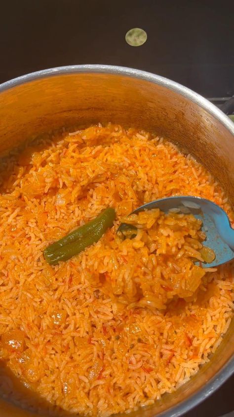 Spanish Rice for a BBQ - Easy DIY Recipes Tomato Bouillon, Cup Of Jasmine, Spanish Rice Recipe, Instagram Recipes, Mexican Kitchens, Easy Bbq, Spanish Rice, Garlic Clove, Jasmine Rice