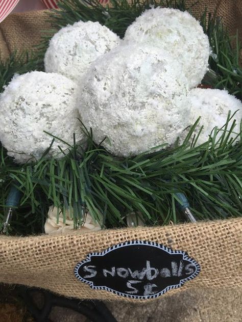 Faux Snowballs, Fake Snowballs, Diy Wood Wall Decor, Decorative Mesh Wreaths, Easy Diy Thanksgiving, Pine Cone Christmas Tree, Crafty Mom, Dollar Tree Diy Crafts, Crafty Moms