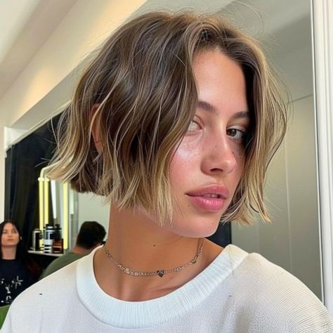 Tousled Micro Bob with No Bangs Micro Bob, Kort Bob, Hair Inspiration Short, Short Bob Haircuts, 짧은 머리, Hair Color And Cut, Short Haircut, Short Blonde, Short Hair Haircuts