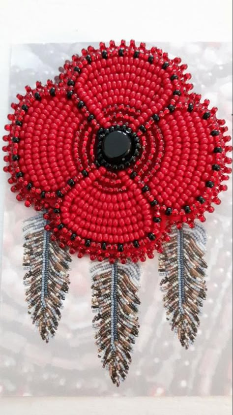 Poppy Beading Pattern, Indigenous Beading Ideas, Beaded Poppy Pattern Free, Beaded Poppy Pattern, Beaded Poppies, Beaded Poppy, Embroidered Poppy, Native Poppy, Poppy Craft