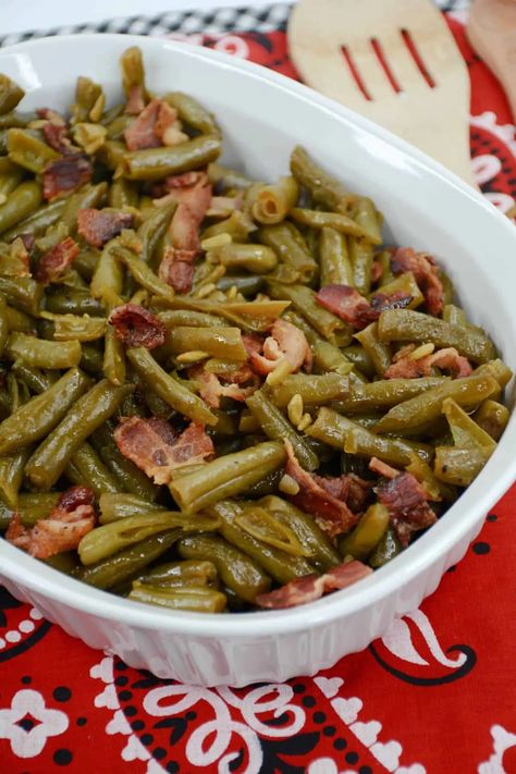 Canned Green Bean Recipes, Cracked Green Beans, Green Bean Recipe, Pescatarian Meals, Fridge Makeover, Green Beans Recipe, Green Beans With Bacon, Bean Recipe, Can Green Beans