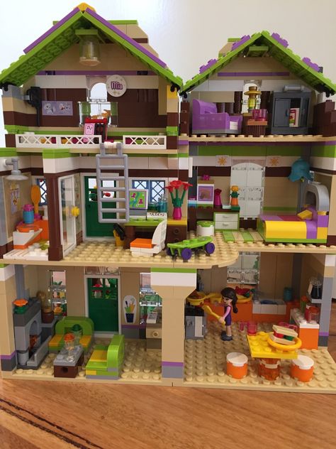 Lego Building Ideas With Random Pieces, Easy Lego Houses To Build, Lego House Ideas Easy Modern, Lego Home Ideas, Easy Lego House Ideas, Lego Houses Easy, Cute Lego House, Cute Lego House Ideas, Lego City Ideas Easy