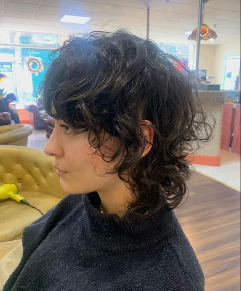 Short haired natural textured mini shag Short Shag Masculine, Short Shag Mullet Haircuts, Short Curly Hair Shag Haircut, Frodo Haircut, 70s Shag Haircut Short Curly, Mod Shag Haircut, Short Layered Wavy Haircuts, Short Mullet Wavy Hair, Curly Mullet With Bangs