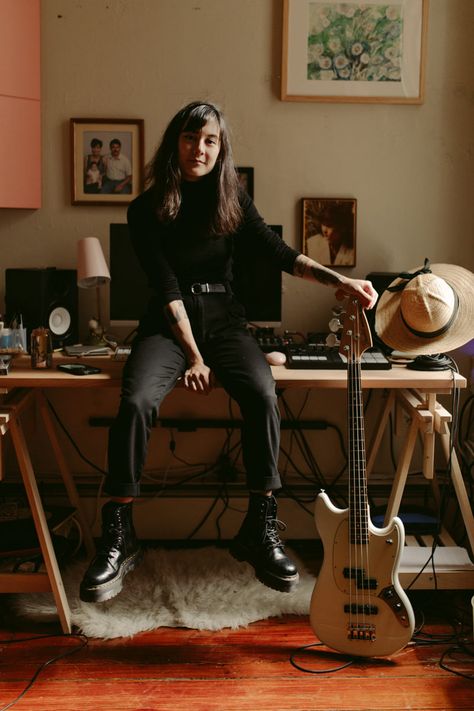 Breakfast Outfit, Japanese Breakfast, Indie Singers, Musician Portraits, Musician Photography, Recording Studio Home, The White Album, Female Musicians, Old Shows