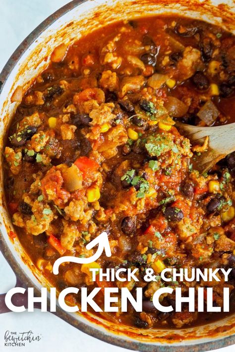 Soups Recipes Chicken, Ground Chicken Chili, Chili Video, Chili Bean, Chili Recipe Healthy, Chicken Lunch Recipes, Chicken Chili Crockpot, Healthy Chili, Soups Recipes