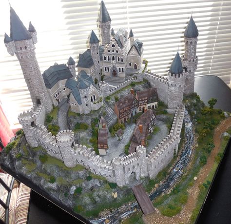 Castle Miniature, Miniature Castle, Castle Layout, Casa Fantasy, Model Castle, Castle Project, Gothic Arch, Chateau Medieval, Warhammer Terrain