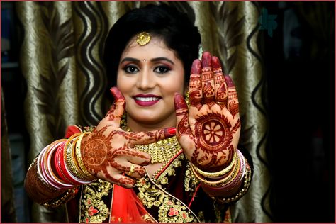 Clojap Photo New, Singal Dulhan Pose, Clojap Photo, Dulhan Single Pose, Dulhan Closeup, Closeup Poses, Mehendi Photography Bridal, New Dulhan Pose, Mehendi Photoshoot