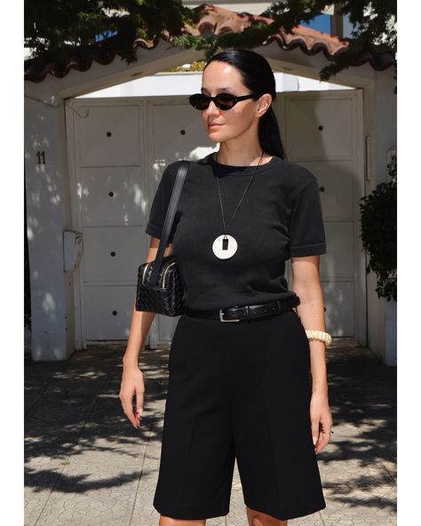 Mid rise bermuda shorts ♣️ all black everything kind of outfit #blackoutfit #womenoutfit #styleblogger Black Bermuda Shorts Outfit, Bermuda Shorts Outfit, Black Bermuda Shorts, Black Everything, White Trousers, Shorts Outfit, All Black Everything, August 10, Black Outfit