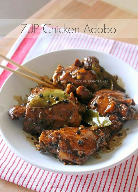 Food Wanderings in Asia: 7UP Chicken Adobo 7up Chicken, Chicken Adobo Recipe, Philippines Recipes, Adobo Recipe, Chicken Adobo, Drinks Smoothies, Adobo Chicken, 7 Up, Pasta Soup