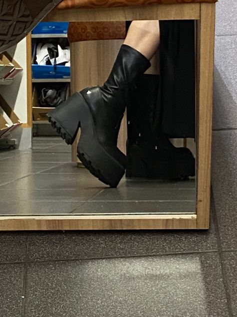 90s Boots Aesthetic, Windsor Smith Boots Outfit, Chunky Black Boots Aesthetic, 90s Heeled Boots, Windsor Smith Sock Boots, Windsor Smith Boots, Windsor Smith Heels, Windsor Smith, Gothic Shoes