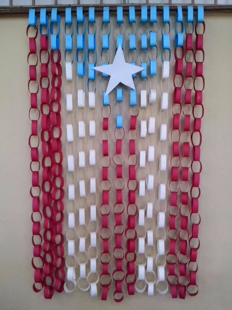 Bandera PR Puerto Rican Bulletin Boards, Puerto Rico Door Decoration, Puerto Rico Bulletin Board Ideas, Puerto Rico Classroom Door Decoration, Puerto Rico Decorations Ideas, Puertorriqueñidad Ideas, Hispanic Heritage Door Decoration, Caribbean Theme Party, Christmas In Puerto Rico