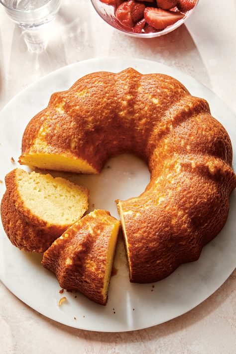 This gorgeous golden-topped cake has a moist and dense crumb that’s deeply imbued with orange zest and olive oil. You don’t need to break out your very best extra-virgin stuff here, but you should use a good oil that has some character, otherwise the cake won’t have the same complex flavor. Or try it with melted butter for something more mellow (see below). This easy one-bowl cake recipe can be baked in a loaf pan or a Bundt pan. Cake With Ricotta Cheese, Olive Oil Pound Cake, Ricotta Pound Cake, Xmas Baking, Sweet Surrender, Ricotta Cake, Pound Cake Recipe, Recipes Baking, Oil Cake