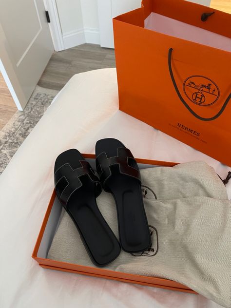 Hermes Sandals. Oran Sandals. H Sandals. Desigber Shoes Sandals. Hermes. Luxury Shopping. Must Have Sandals, Hermes God, Bags Birkin, Hermes Slippers, Sandals Outfit Summer, Hermes Oran Sandals, Shoes For Summer, Fashion Slides, Pretty Sandals