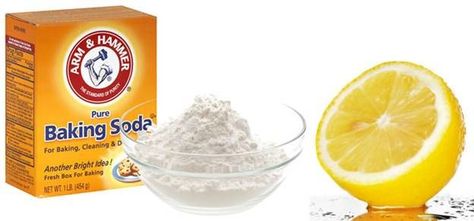 Lemon+Baking Soda (Dr Sircus)  Dr. Loyd Jenkins of the Budwig Center says, “If there is one thing you could do every day that would dramatically fight disease and increase your energy, consuming lemon juice combined with baking soda would be on the top of the list. Lemon in addition to being an effective internal cleanser and especially when combined … Lemon And Baking Soda, Homemade Sports Drink, Baking Soda Benefits, Baking Soda And Lemon, Smoothie Blender, Baking Soda Uses, Sodium Bicarbonate, Organic Health, Lemon Water